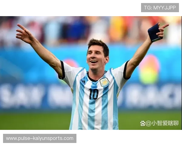 足坛七号球星中那些既能踢球又具传奇色彩的足球巨星们