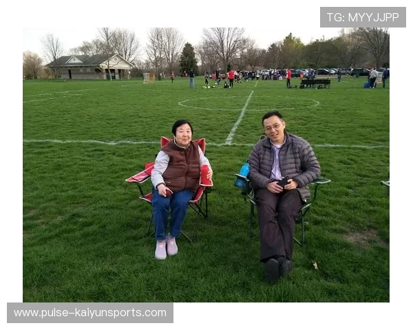 足球场小球星标识牌创意设计与应用探索