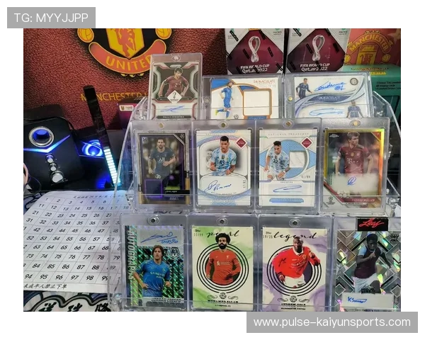 足球球星卡黄金卡金片卡收藏价值分析与投资趋势探讨